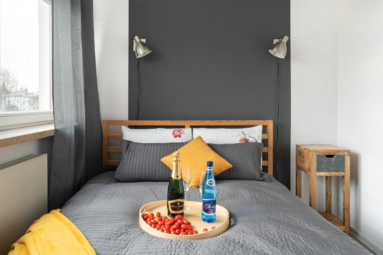 Superapart Wilanowska Apt 20 "Pet-Friendly 1Br Home With Patio Varsó Kültér fotó